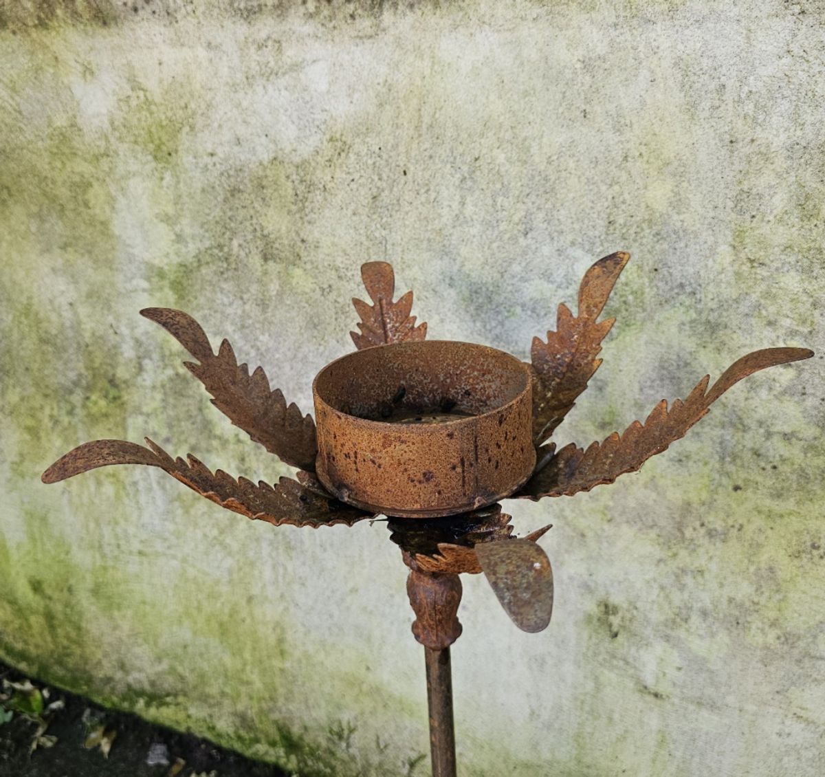 Fakkelholder med fot i rust 67cm h